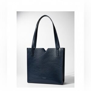 Pixie Mood Alicia Tote Bag In Navy Blue